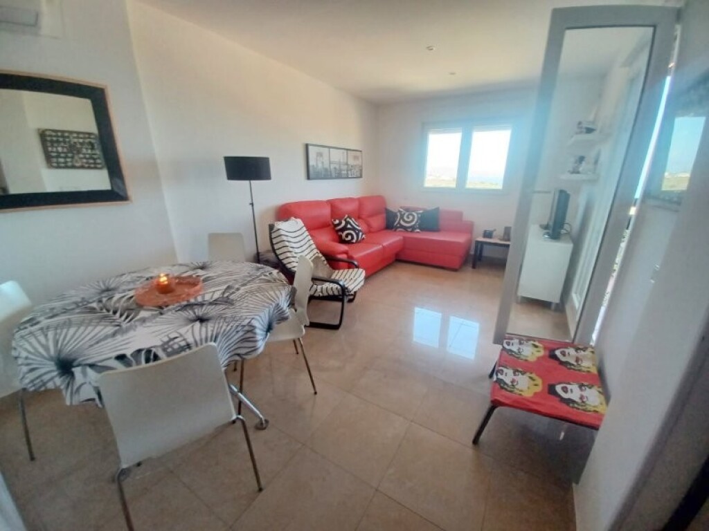 Imagen 2 de ADOSADO DÚPLEX EXCLUSIVO CON VISTAS AL MAR  EN SABINILLAS