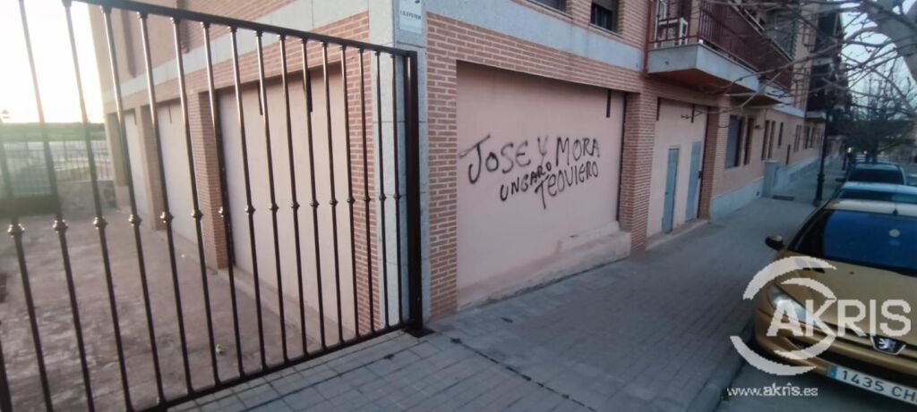 Imagen 4 de LOCAL COMERCIAL EN YUNCLER **NO SE PUEDE HACER CAMBIO USO**