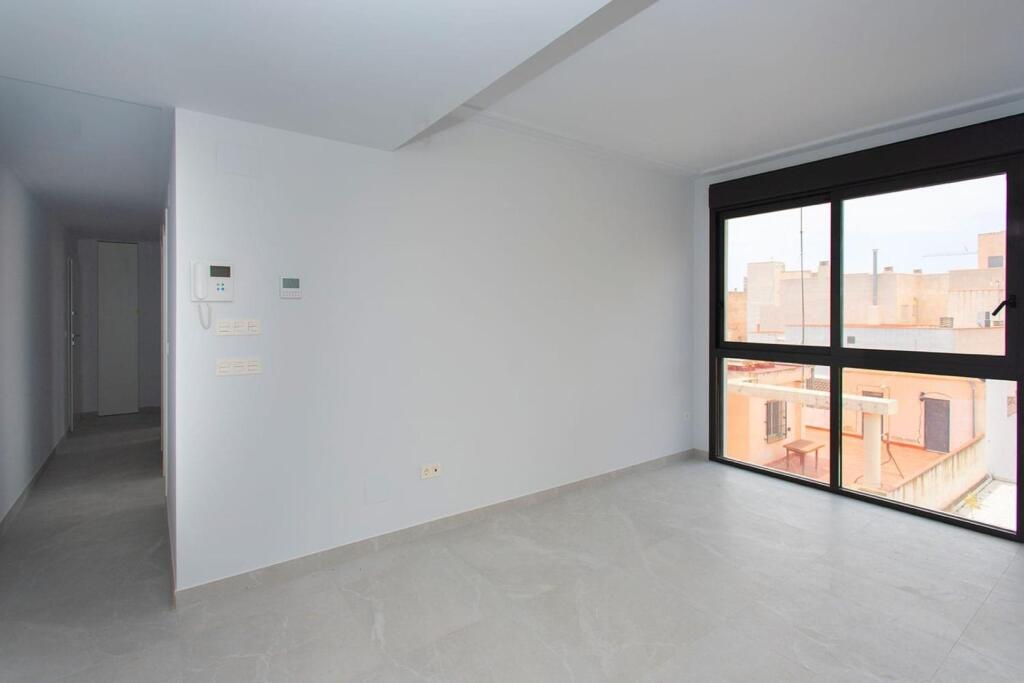 Imagen 3 de Magnifico piso en torrevieja.