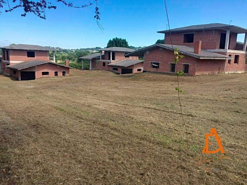 Imagen 2 de Oportunidad única de finalizar a tu gusto un chalet exclusivo en un entorno tranquilo.