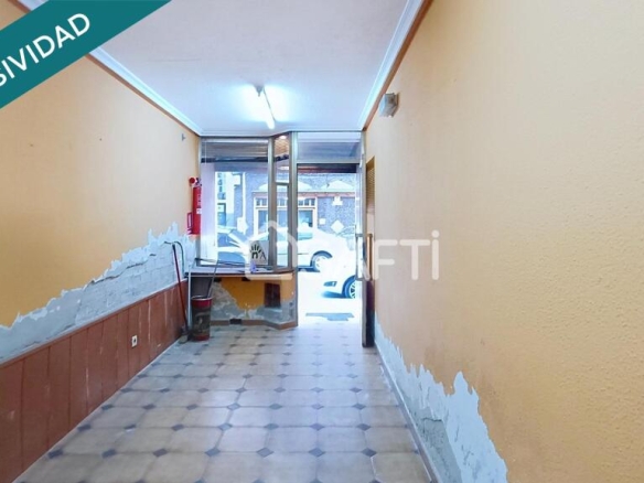 Imagen 2 de Amplio local: dos locales independientes en Sama
