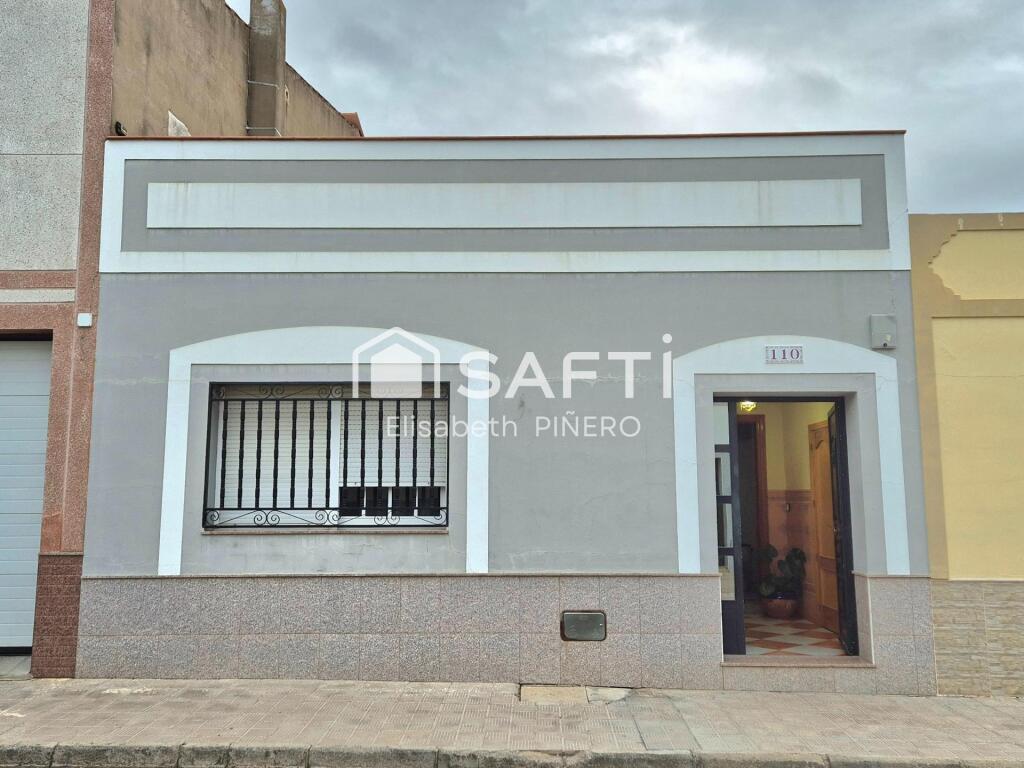 Imagen 3 de GRAN CASA AMUEBLADA EN PLANTA BAJA. ZONA DE PARQUES NUEVOS
