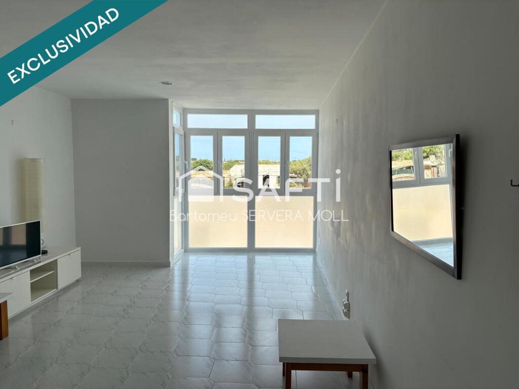 Imagen 2 de LUMINOSO PISO EN EXCLUSIVA EN CIUTADELLA DE MENORCA. 73 mts2 + LAVADERO Y TENDEDERO PRIVATIVOS.