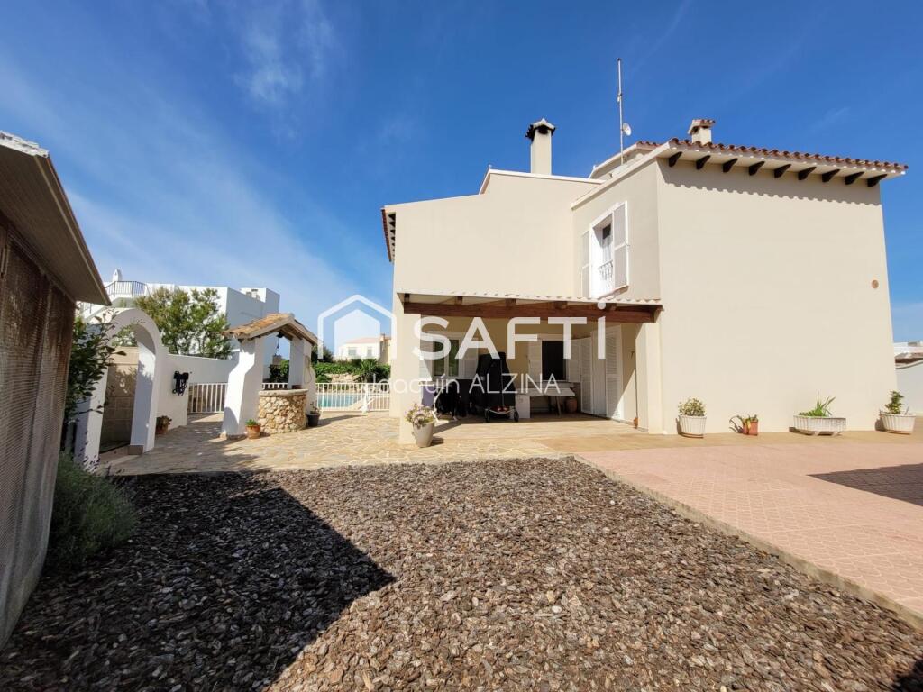 Imagen 3 de Chalet con piscina y garaje en Cala Blanca