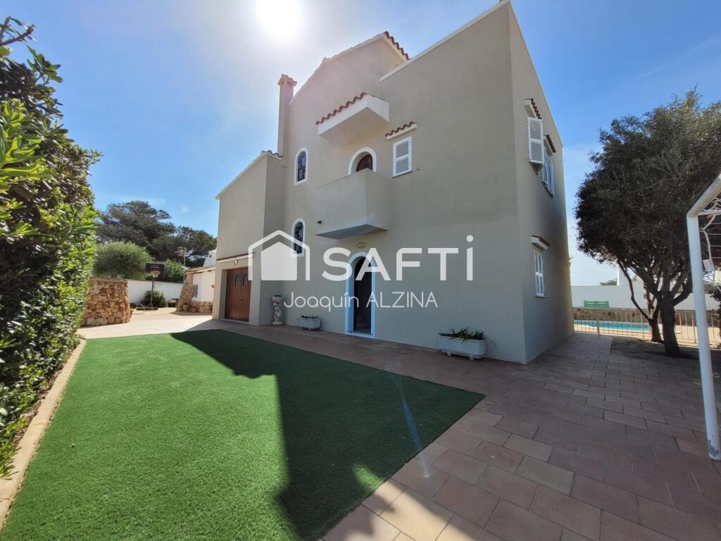Imagen 4 de Chalet con piscina y garaje en Cala Blanca
