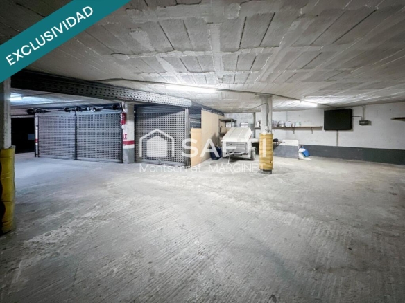 Imagen 2 de Garaje en venta en Berga de 50m2.