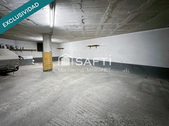 Imagen 1 de Garaje en venta en Berga de 50m2.