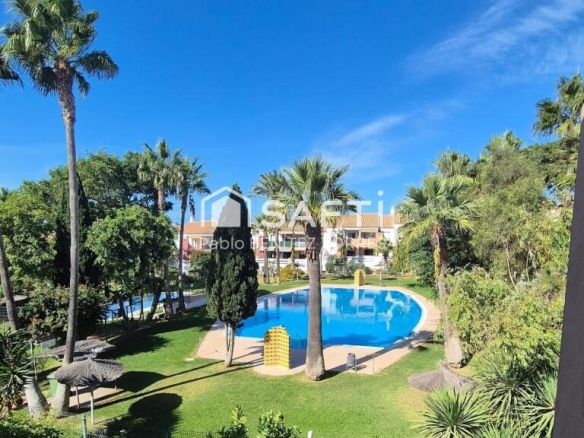 Imagen 2 de "Vive cerca del mar con piscina y tranquilidad."