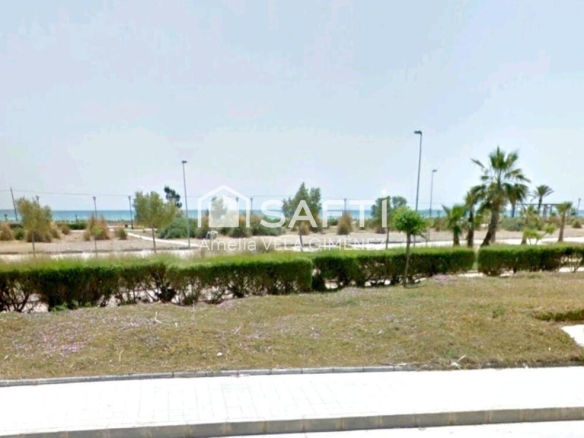 Imagen 4 de Solar urbano de 1200m en primera línea de Playa