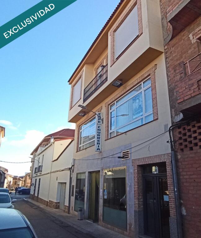 Imagen 2 de Se traspasa Negocio hostelero en plena actividad.