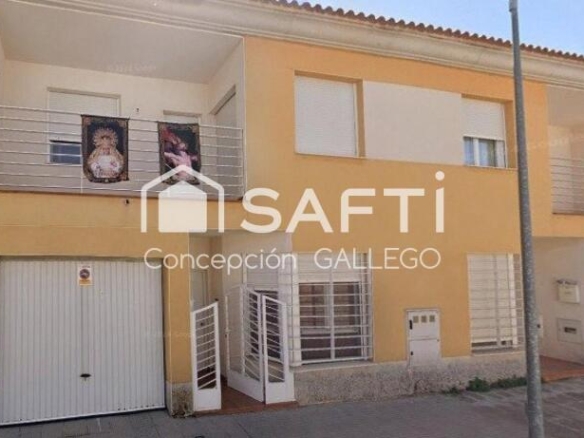 Imagen 1 de CASA ADOSADA EN CAMPO DE CRIPTANA