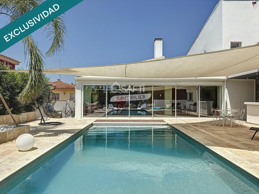 Imagen 2 de Villa de lujo de 5 dormitorios en Castello D'empuries