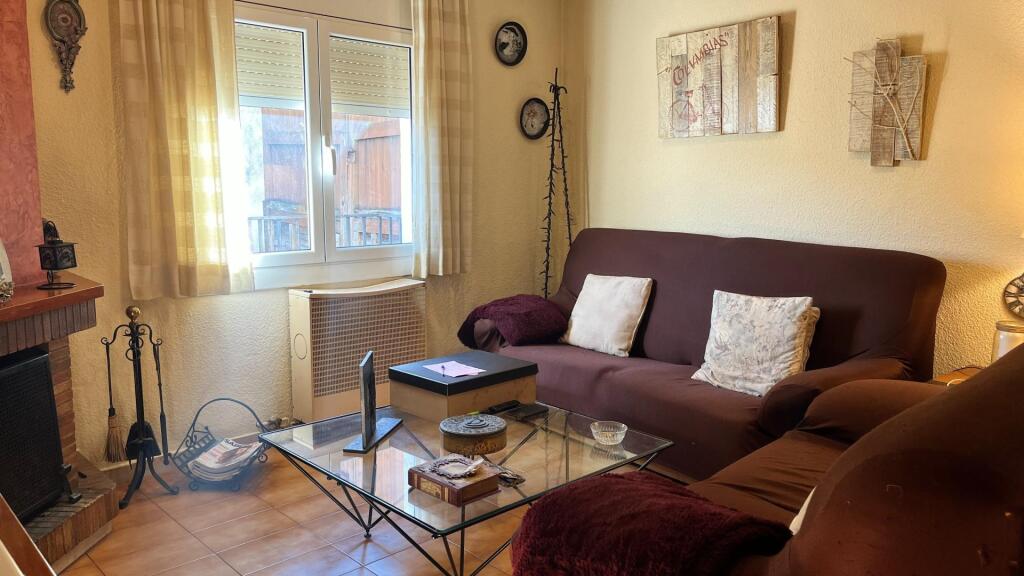 Imagen 3 de Casa con dos viviendas y terreno urbanizable – A 5 Minutos del Centro de Blanes!