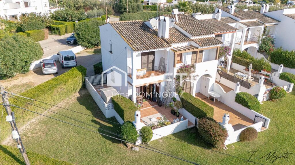 Imagen 2 de Casa Paredada en Urbanización Santa Catarina