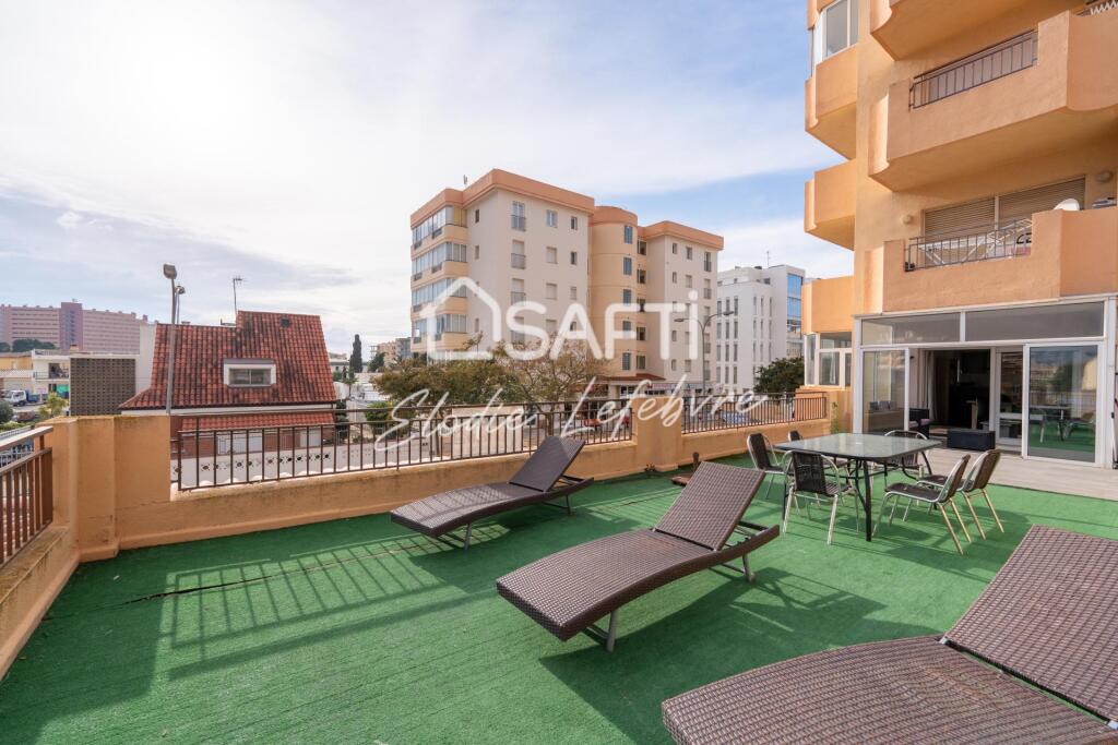 Imagen 2 de Apartamento luminoso con amplia terraza y vistas despejadas