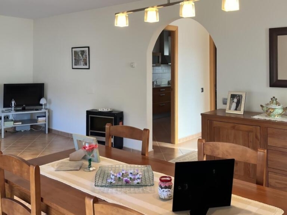 Imagen 1 de OPORTUNIDAD! Casa aislada rodeada de naturaleza