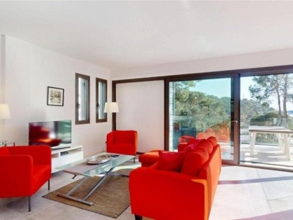 Imagen 2 de Estupenda casa contemporánia