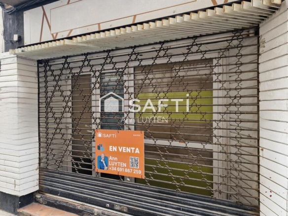 Imagen 1 de Local Comercial a 75 metros de la Playa en Roses