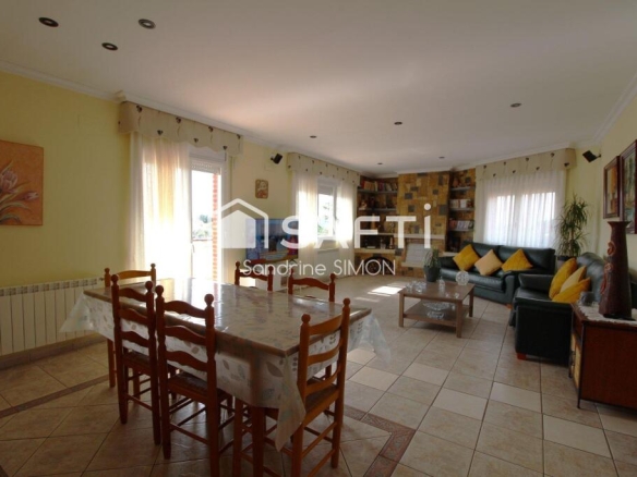 Imagen 2 de Magnífica y amplia casa 2 viviendas