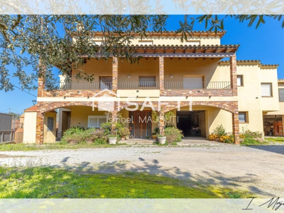 Imagen 1 de Encantadora casa de pueblo en Ullà.