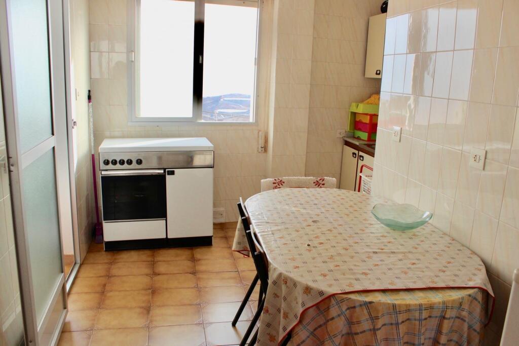 Imagen 2 de Casa de pueblo 4 habitaciones vista mar buen precio - no cobramos comisión a compradores.