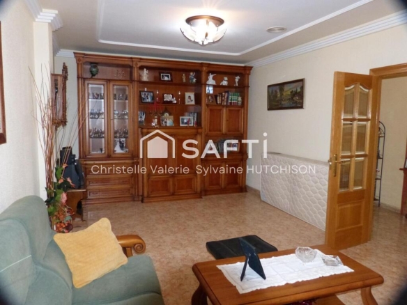 Imagen 4 de Grande casa unifamiliar con 5 dormitorios y garaje