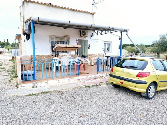 Imagen 4 de Casa de campo a la venta en Yecla - 2 dormitorios - Sin comisión