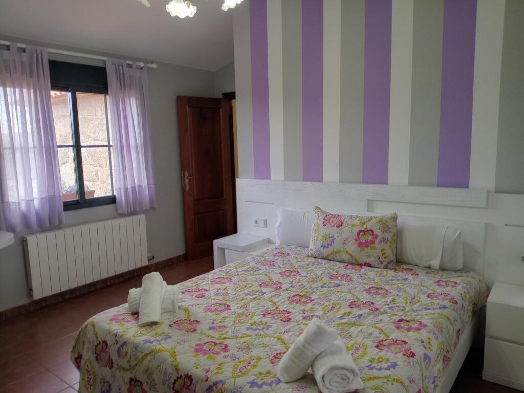 Imagen 3 de SE VENDE ESPECTACULAR VIVIENDA DE 188 METROS EN BELUSO - BUEU ( PONTEVEDRA) CON VISTAS AL MAR