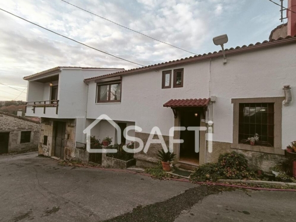 Imagen 2 de ENCANTADORA CASA RÚSTICA REFORMADA EN LALÍN