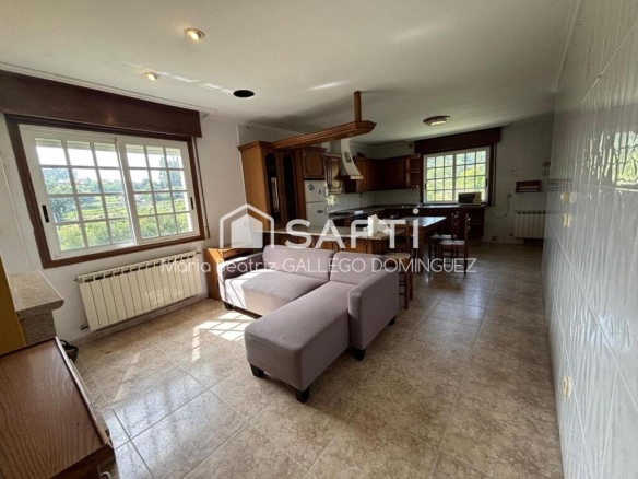 Imagen 3 de SE VENDE CASA EN NESPEREIRA - PAZOS DE BORBEN - PONTEVEDRA