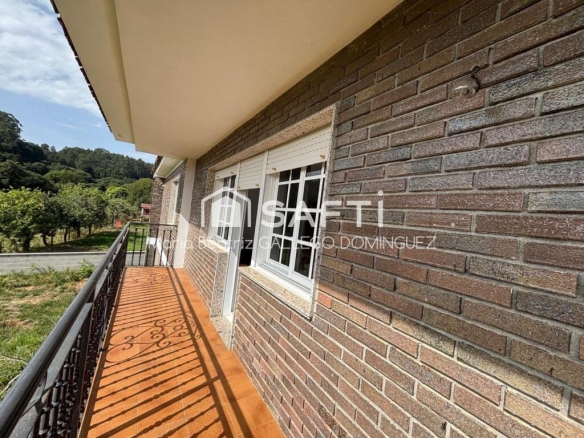 Imagen 4 de SE VENDE CASA EN NESPEREIRA - PAZOS DE BORBEN - PONTEVEDRA