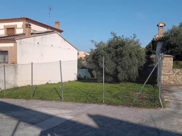 Imagen 3 de Solar urbano de 365 m² con todos los servicios