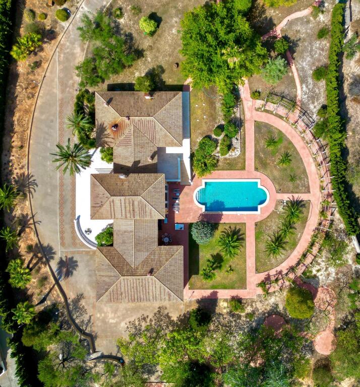 Imagen 4 de ESPECTACULAR VILLA EN ONTINYENT