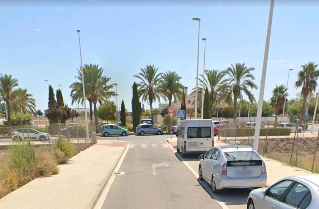 Imagen 3 de Construye tu sueño en la zona nueva de Sagunto.