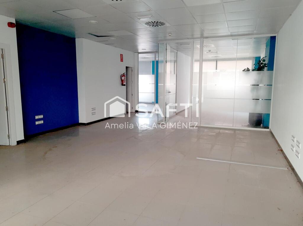 Imagen 2 de Inmejorable local para tu negocio en Puerto de Sagunto.