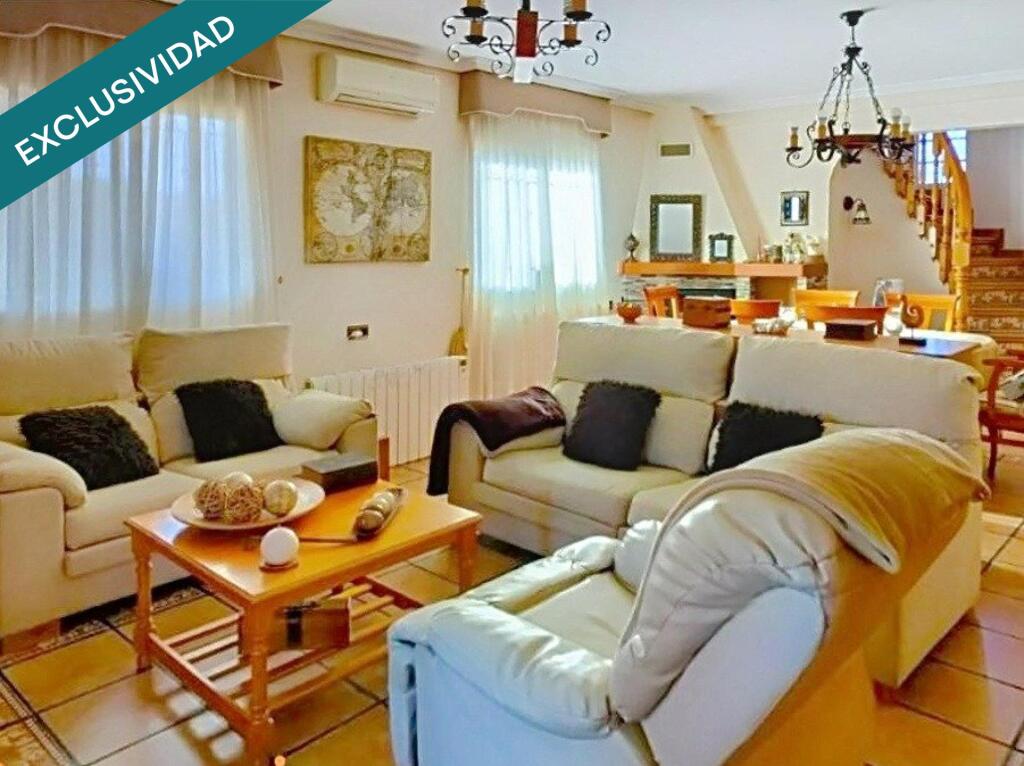 Imagen 4 de Chalet independiente en Chiva.