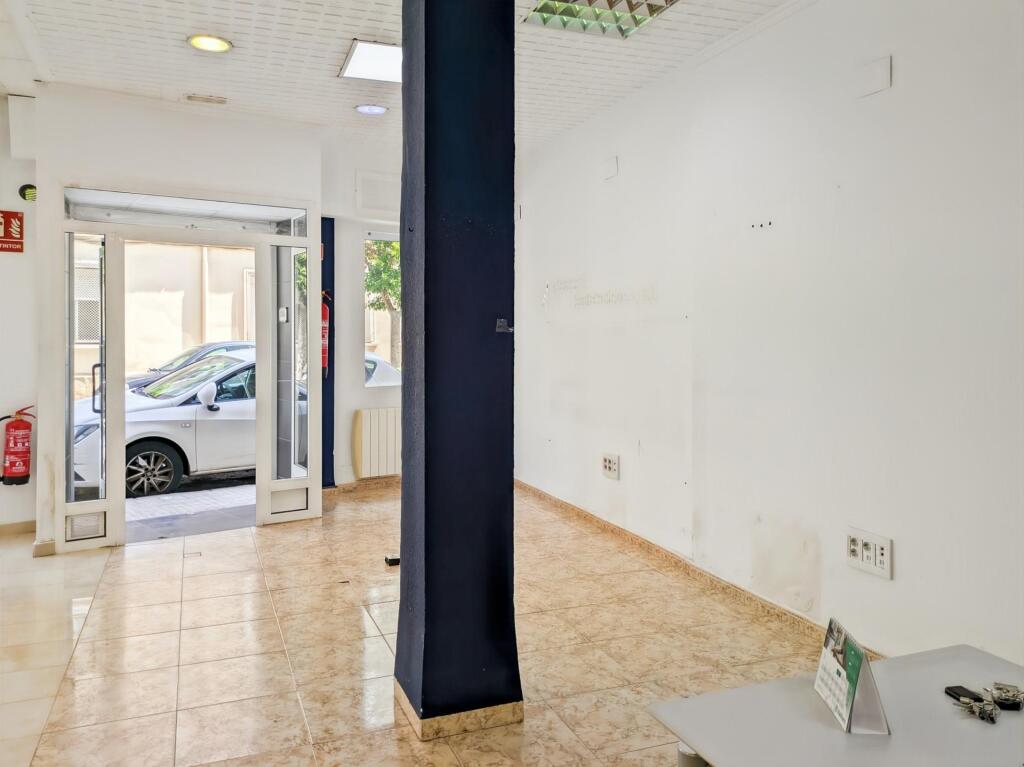 Imagen 3 de Local comercial o vivienda en Puerto de Sagunto