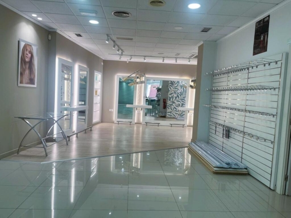 Imagen 2 de Local Comercial en el centro de Almoradí