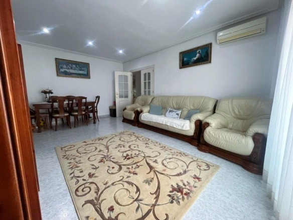 Imagen 2 de Amplio piso en Rojales