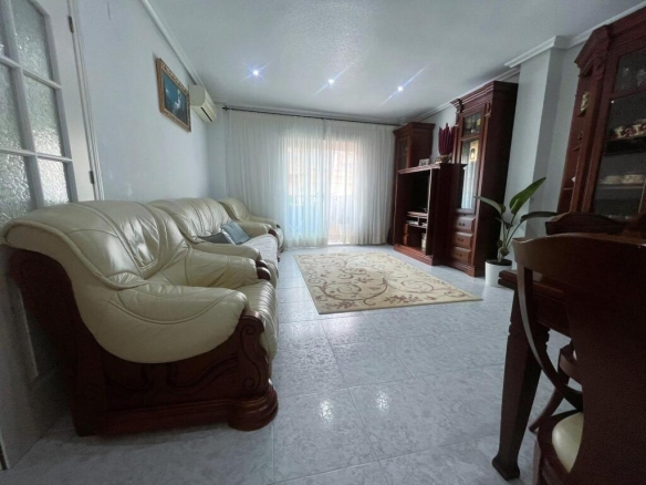 Imagen 3 de Amplio piso en Rojales