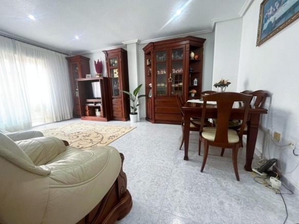 Imagen 4 de Amplio piso en Rojales