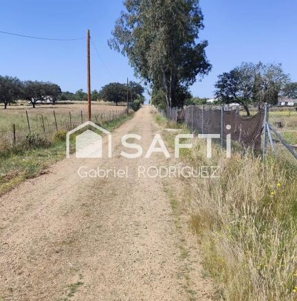 Imagen 2 de Parcela Rústica de 5.000 m² en Paraje Ermita de Bótoa – A solo 13 minutos de Badajoz