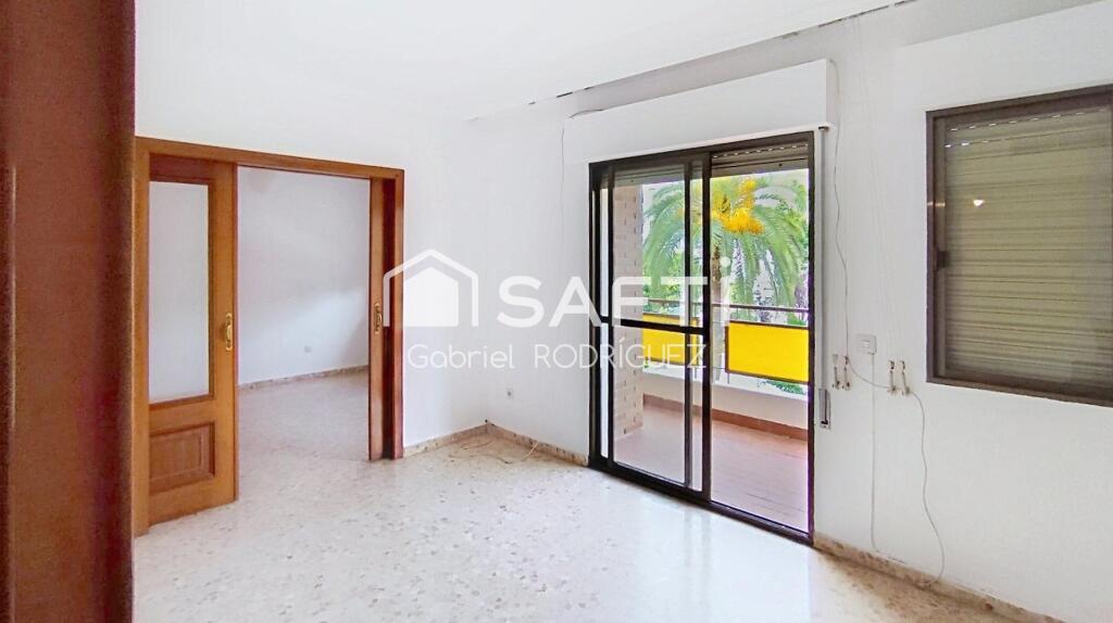 Imagen 4 de ¡Oportunidad única en el corazón de Badajoz! Piso en venta en Paseo de San Francisco
