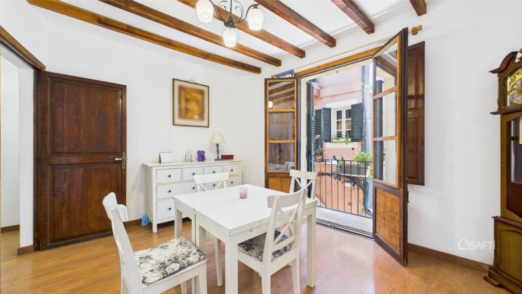 Imagen 2 de Carrer del Sol - Palma - Autentico piso mallorquin - 2 habitaciones