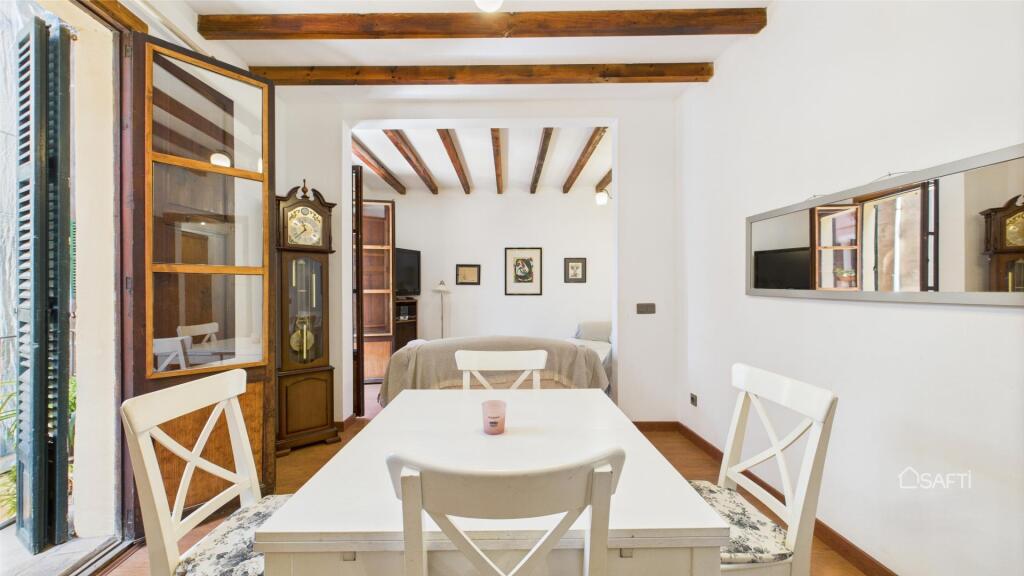 Imagen 3 de Carrer del Sol - Palma - Autentico piso mallorquin - 2 habitaciones