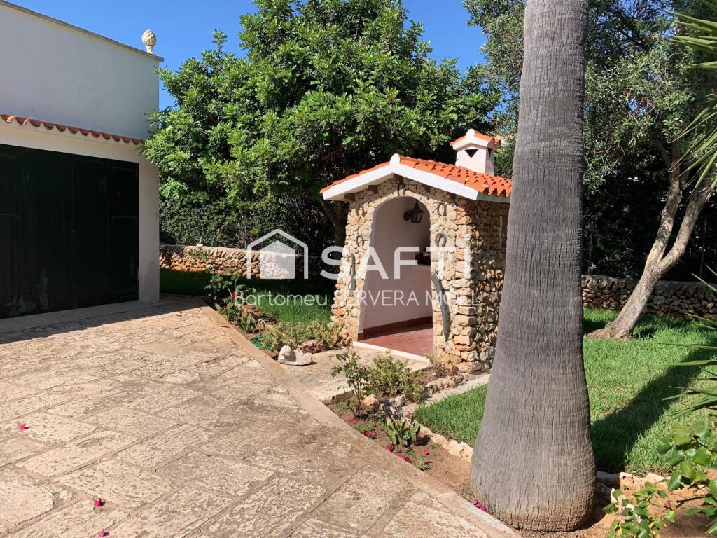 Imagen 4 de CLÁSICO CHALET EN ZONA TURÍSTICA TRANQUILA Y REPUTADA al oeste DE CIUTADELLA DE MENORCA.