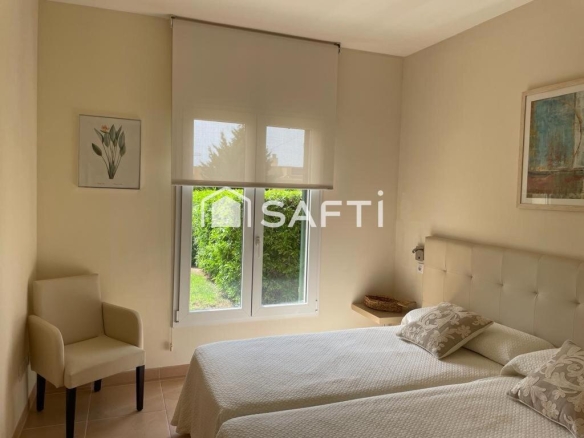 Imagen 3 de Piso de lujo en venta a pie del mar