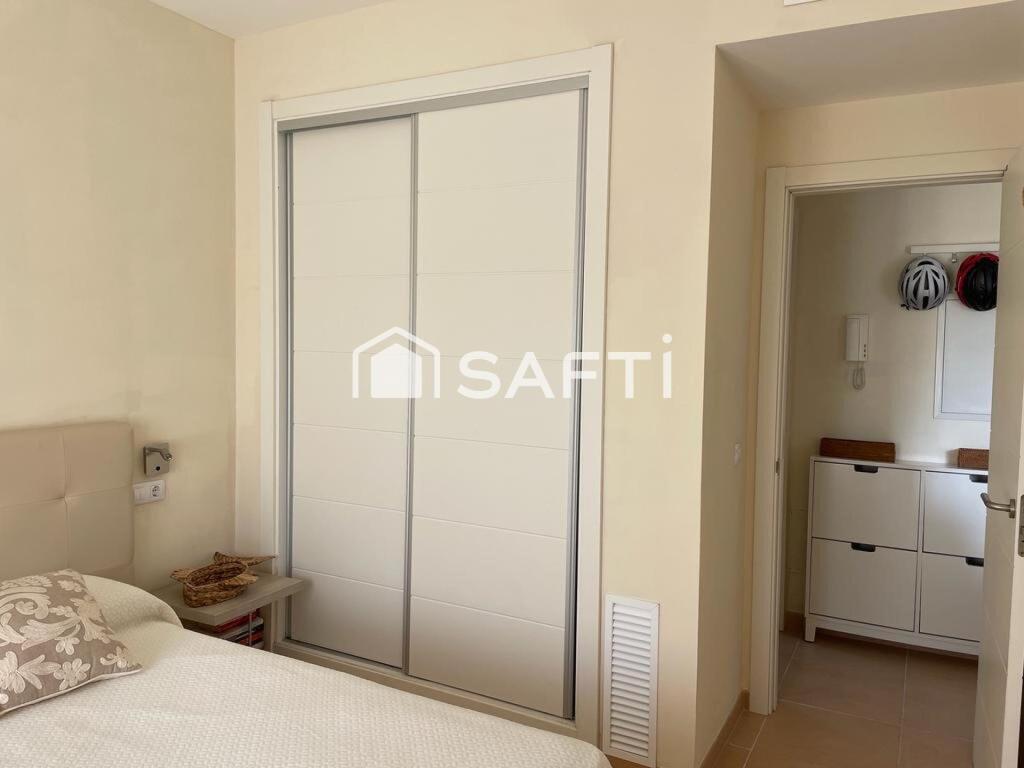 Imagen 4 de Piso de lujo en venta a pie del mar