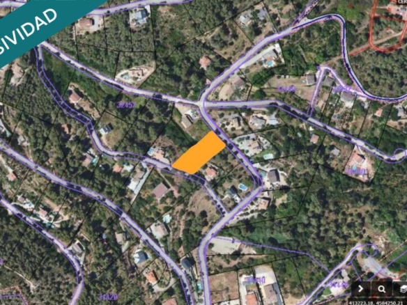 Imagen 2 de TERRENO DE 2300M2 EDIFICABLE EN CERVELLO.