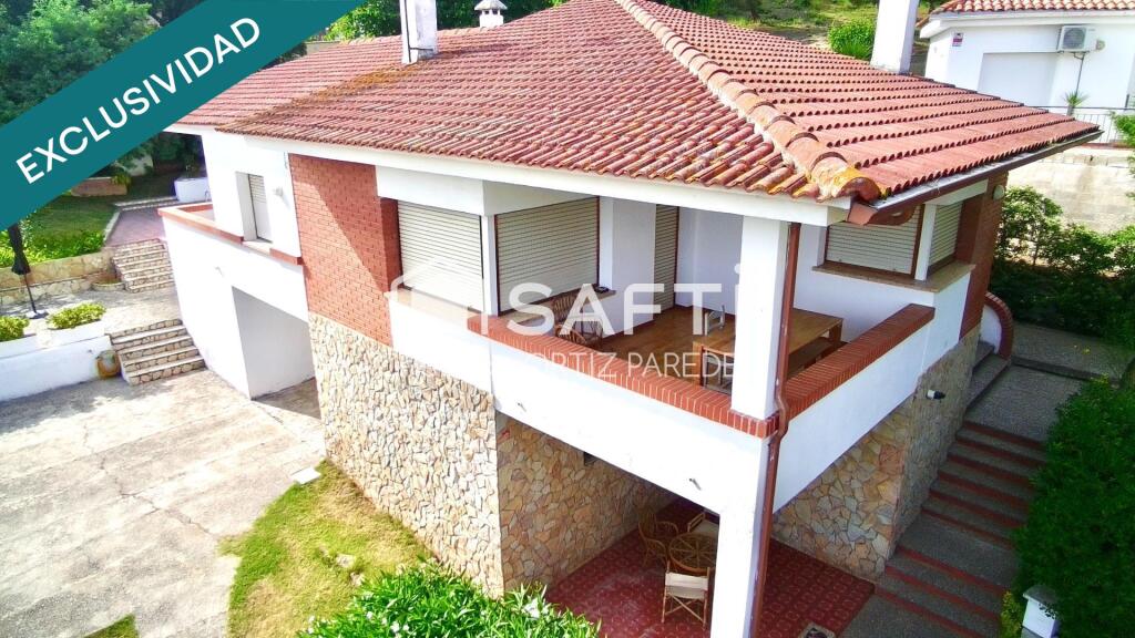 Imagen 2 de Magnífica casa en Sant Daniel con piscina